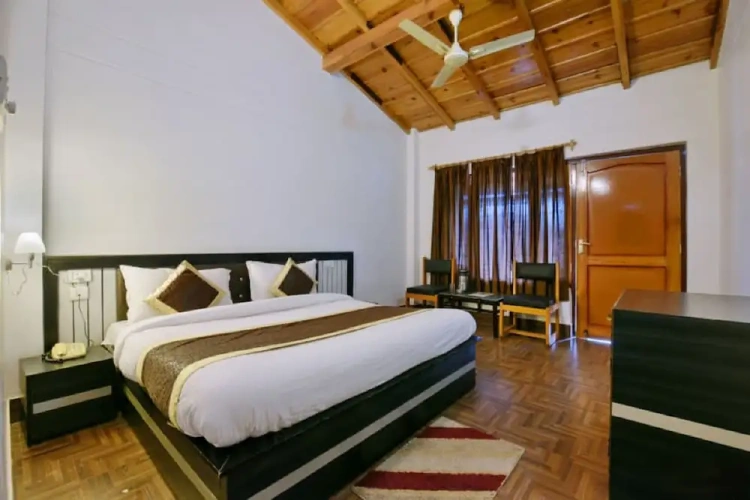 Deluxe Double room with balcony