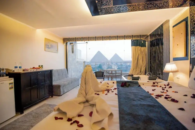 Deluxe Suite