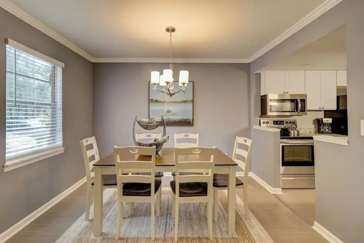 Spacious 3BR Hilton Head Getaway + Pool Access