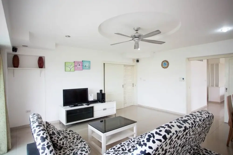 1 Bedroom Deluxe Apartment