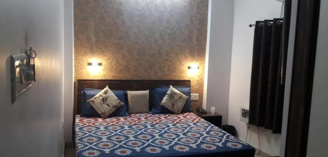 Goroomgo Kanha Inn Lucknow