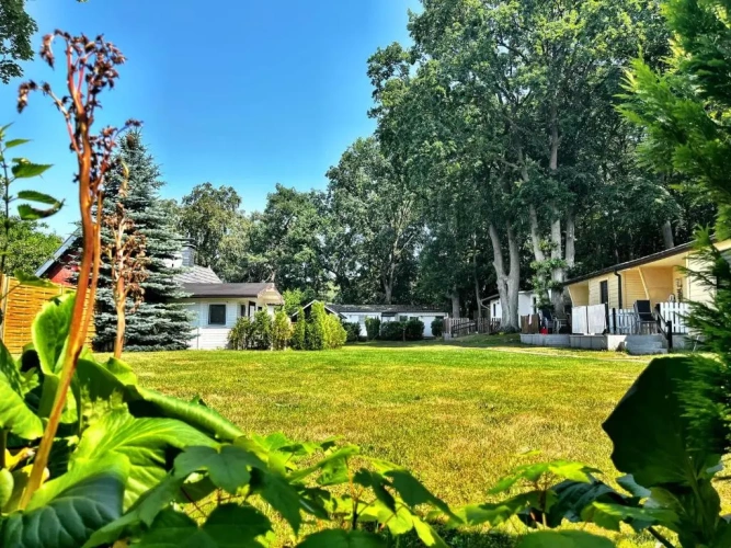 2 Bedrooms Bungalow