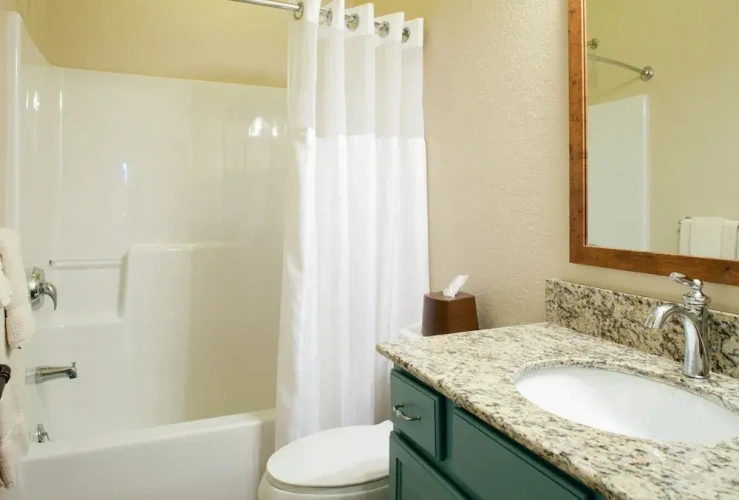 2 Bedrooms Apartment