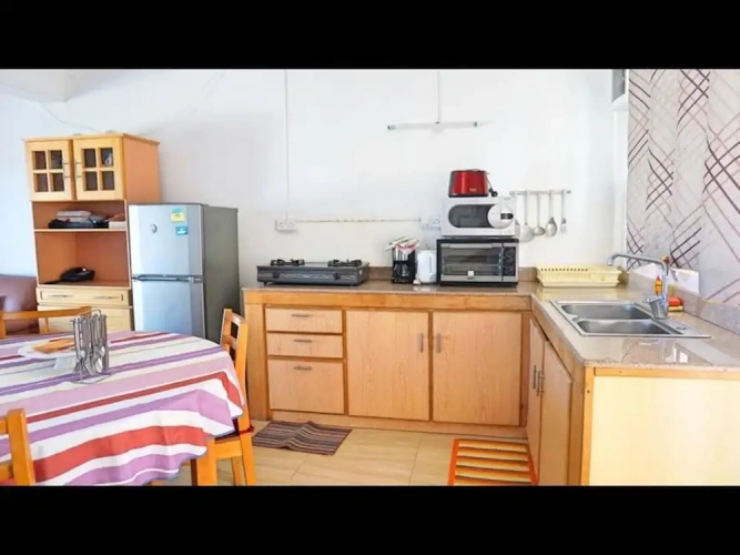 3 Bedrooms Apartment