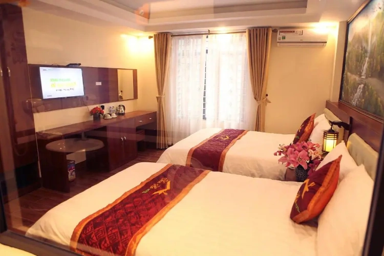 Standard Triple room