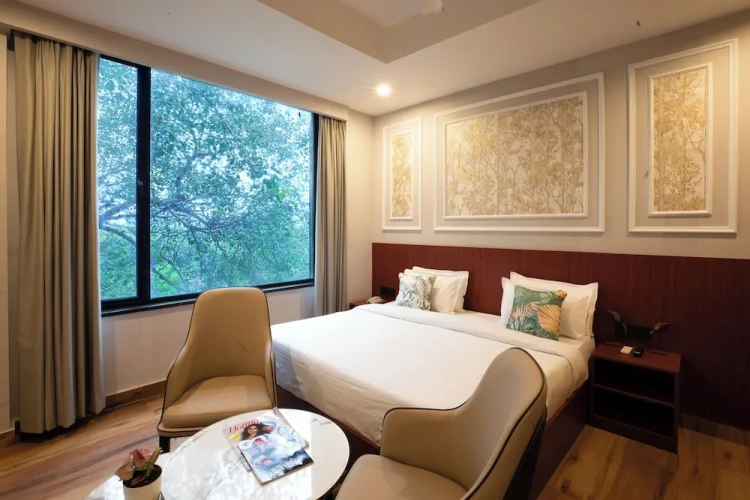 Premium Double room with city view
