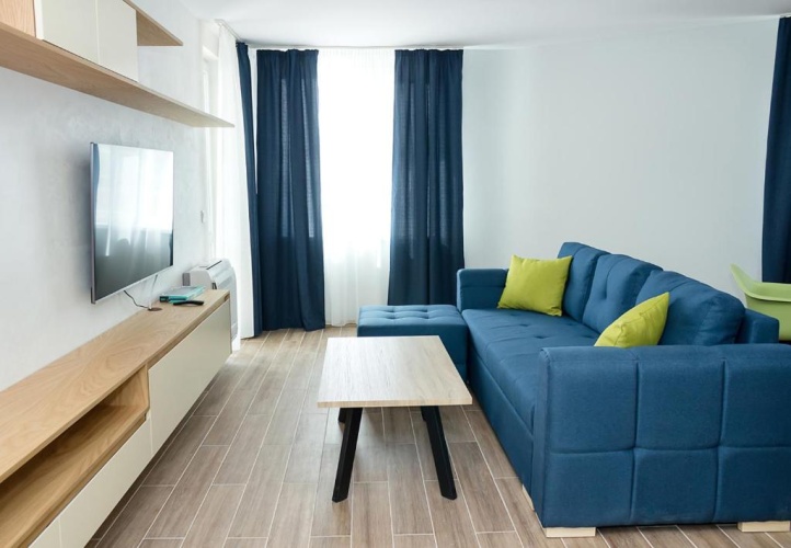 1 Bedroom Apartment