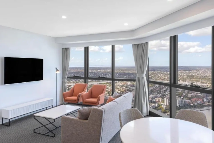 1 Bedroom Suite
