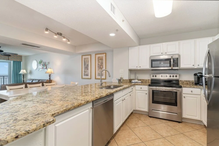 4 Bedrooms Classic room oceanfront