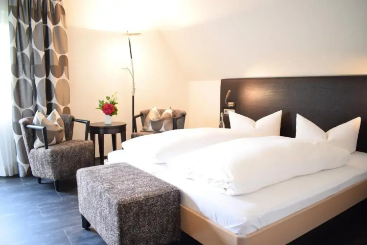 Hotel & Restaurant Castell