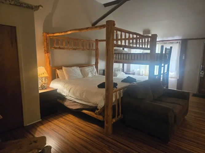 Standard Quadruple Family room with balcony