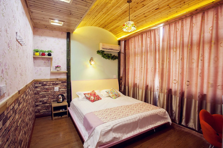 Wuzhen Youyou Inn