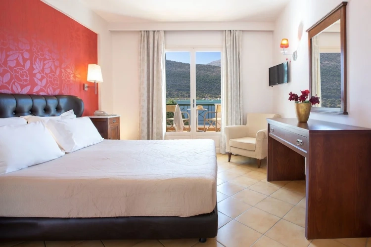 Standard Double room with balcony and with sea view