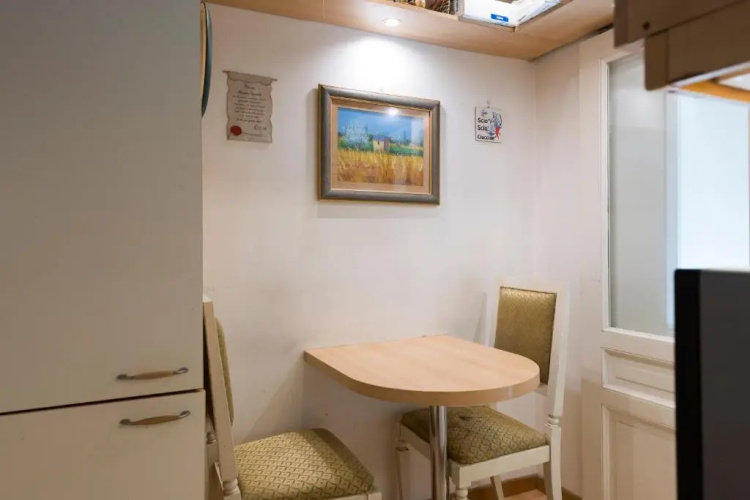 Luxury Apt with Colosseum View