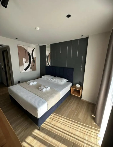 Azura Hotel