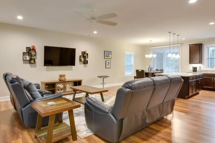 3 Bedrooms Cottage