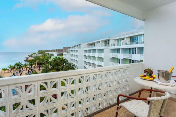 Royal Islander Resort La Plage