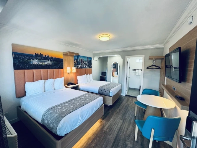 Deluxe Quadruple room