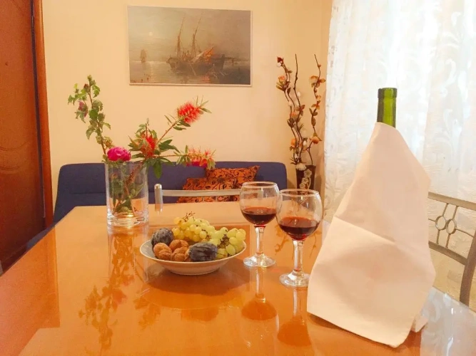 3 Bedrooms Cottage