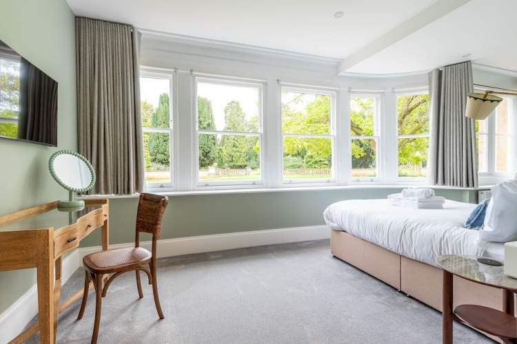 Deluxe Double Suite with garden view