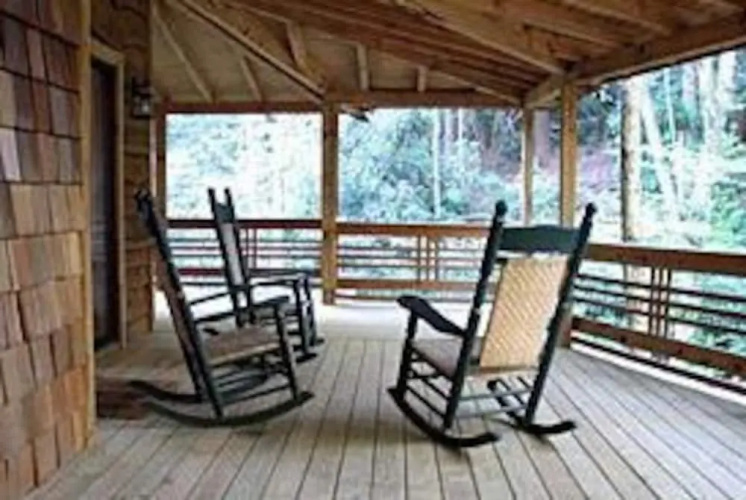The Skyline Lodge