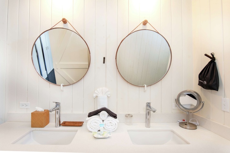 Mahogany Bay Resort & Beach Club, Curio Collection by Hilton photo 11