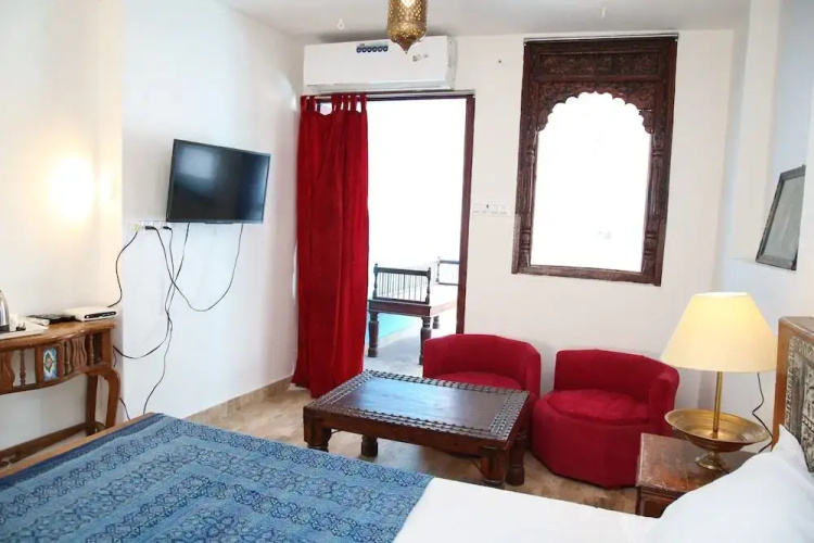 Pushp Guest House
