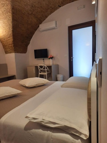 Classic Triple room