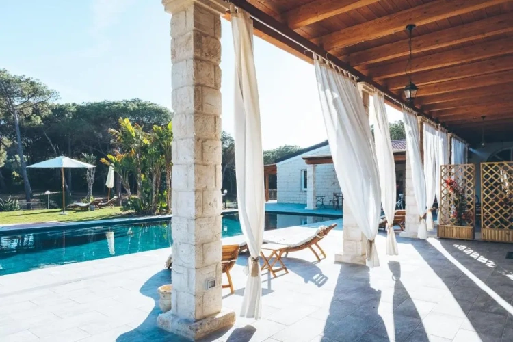 Standard Double room with pool view