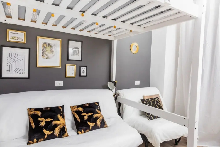 Home Hotel - Paruta 65