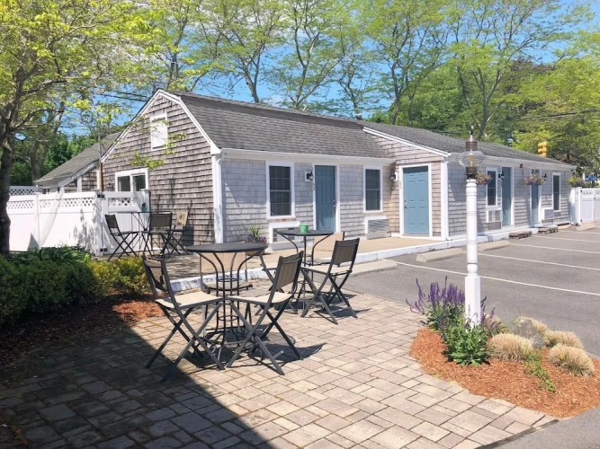 Premium Quadruple Cottage