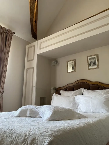 Classic Double room with courtyard view