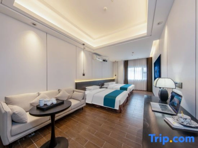 Standard Twin Family room