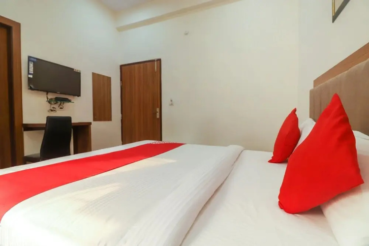 Hotel O Taj Classic