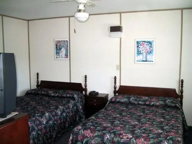Island View Motel