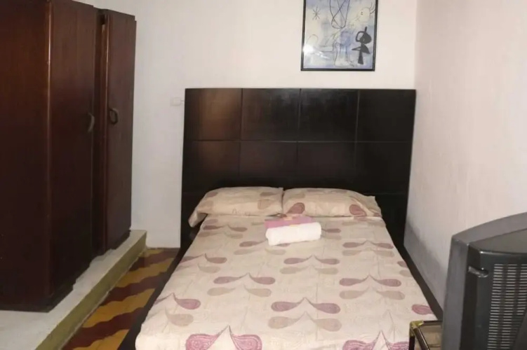 Hostal Romana