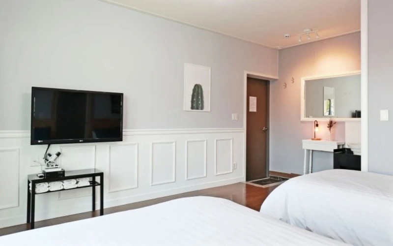 Guest rooms