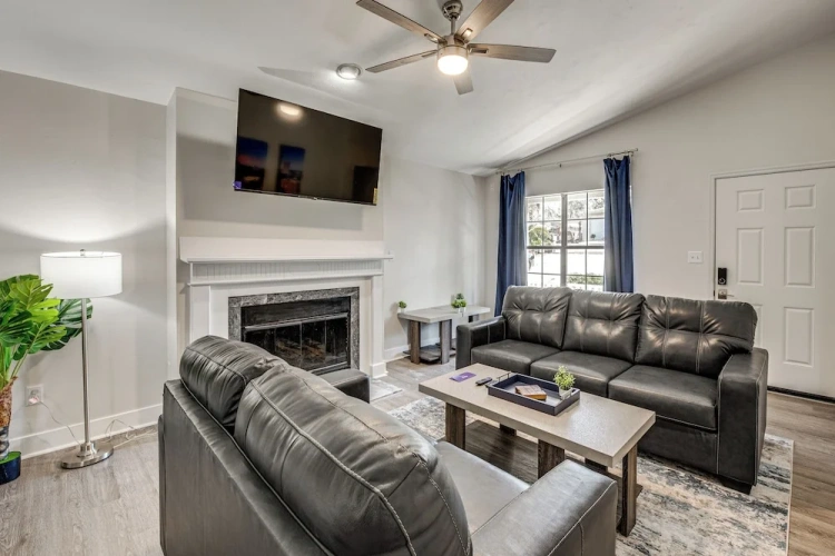 3 Bedrooms Cottage