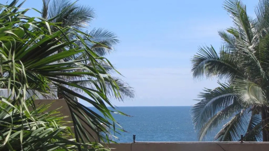 Standard room with partial sea view