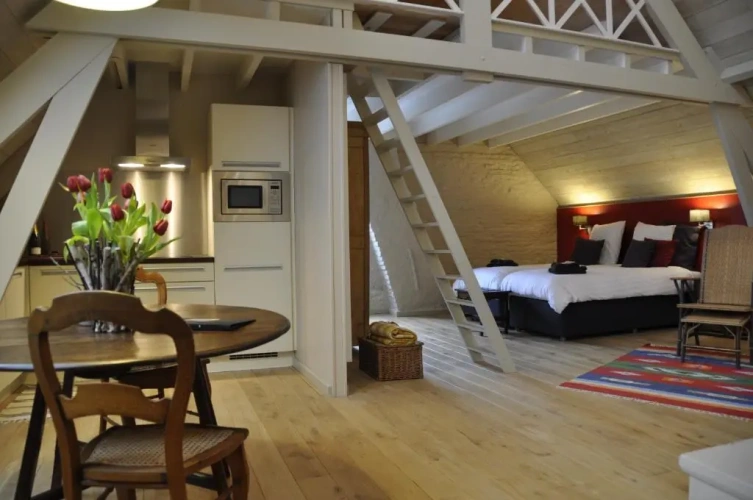Standard Family room