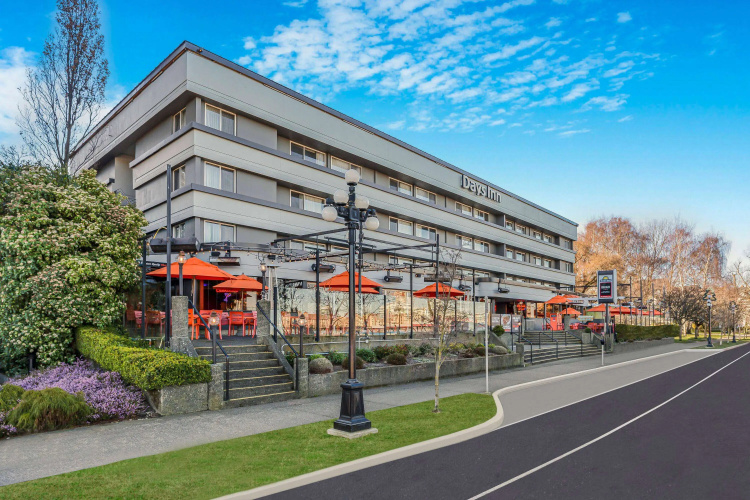 Days Inn by Wyndham Victoria on the Harbour photo 12