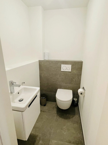 3 bedrooms Terrace Garden Parking