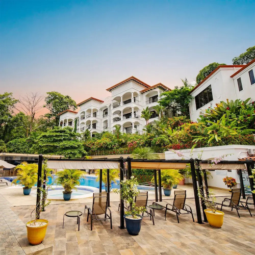 Shana Hotel Residence & SPA by The Beach