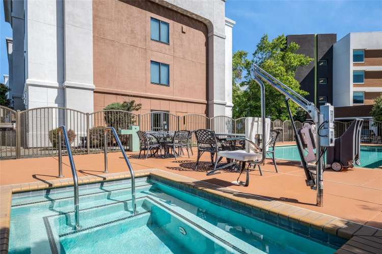 Hampton Inn & Suites Oakland Airport-Alameda photo 19