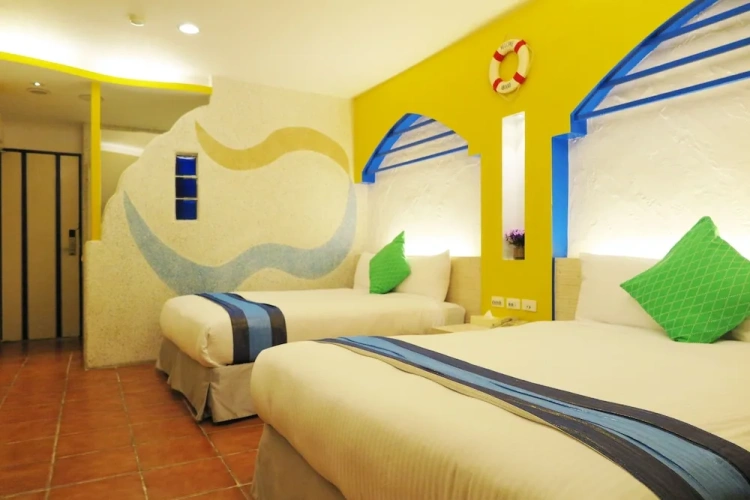 Standard Quadruple room