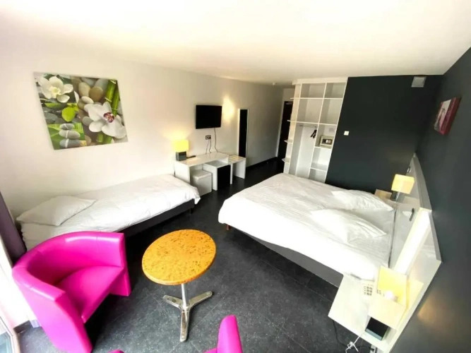 Standard Triple room