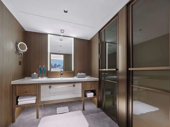 Deluxe Double Suite
