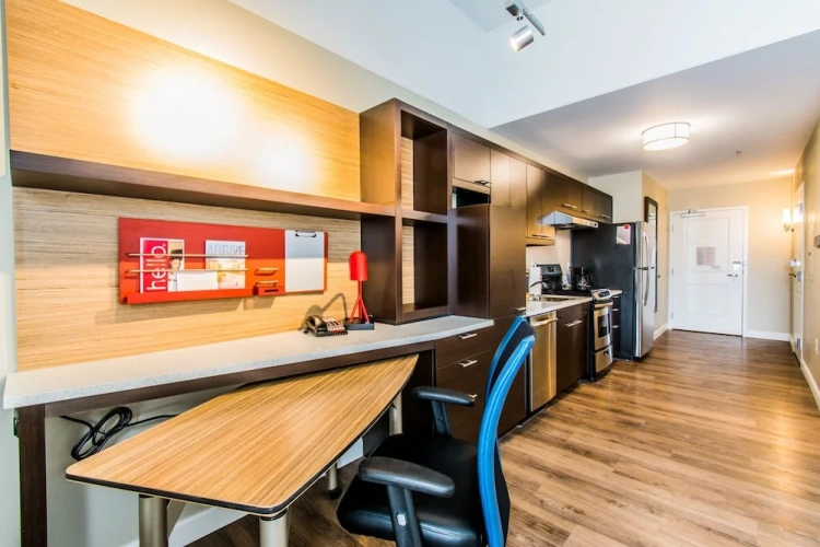 1 Bedroom Suite