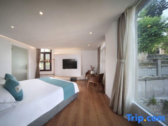 Standard Double room with garden view