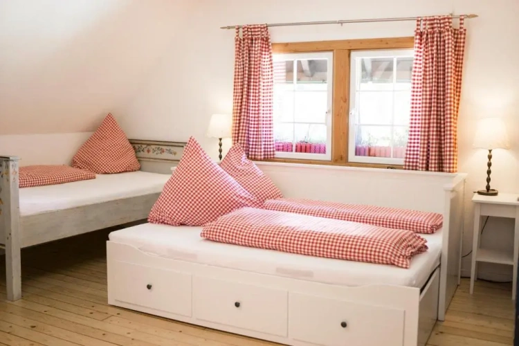 Classic Quadruple room
